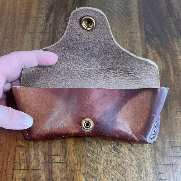 *Sun damaged* KMM&Co Harvest Wheat (?) Leather Sunglasses Case - Picture 3 of 3